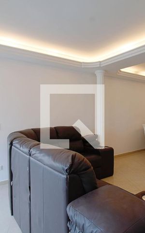 Apartamento à venda com 170m², 4 quartos e 3 vagas Apartamento à venda com 170m², 4 quartos e 3 vagasSala