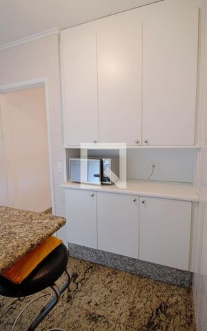 Apartamento à venda com 170m², 4 quartos e 3 vagas Apartamento à venda com 170m², 4 quartos e 3 vagasCopa