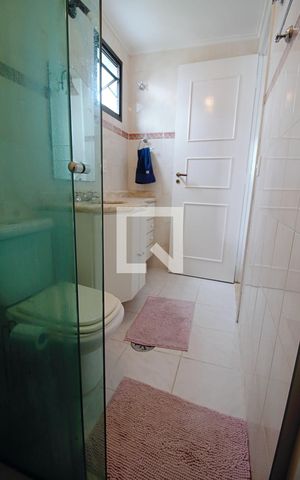 Apartamento à venda com 170m², 4 quartos e 3 vagas Apartamento à venda com 170m², 4 quartos e 3 vagasBanheiro da Suíte 2