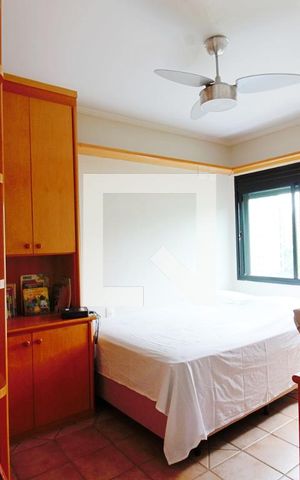 Apartamento à venda com 170m², 4 quartos e 3 vagas Apartamento à venda com 170m², 4 quartos e 3 vagasQuarto 3