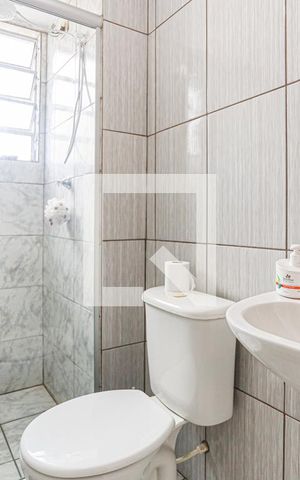 Apartamento à venda com 49m², 2 quartos e 1 vaga Apartamento à venda com 49m², 2 quartos e 1 vagaBanheiro