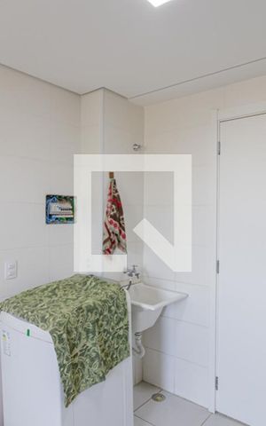 Apartamento à venda com 34m², 2 quartos e sem vaga Apartamento à venda com 34m², 2 quartos e sem vagaCozinha e Área de Serviço
