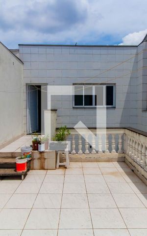 Casa à venda com 200m², 2 quartos e 2 vagas Casa à venda com 200m², 2 quartos e 2 vagasÁrea Livre