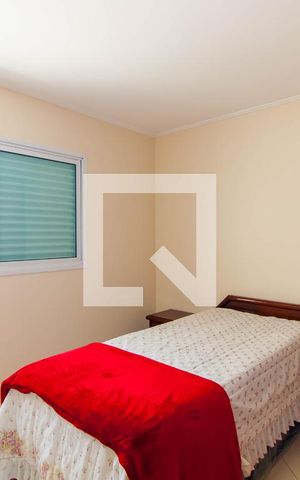 Casa à venda com 200m², 2 quartos e 2 vagas Casa à venda com 200m², 2 quartos e 2 vagasQuarto 2