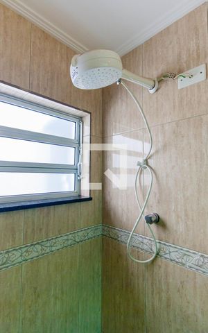 Casa à venda com 200m², 2 quartos e 2 vagas Casa à venda com 200m², 2 quartos e 2 vagasBanheiro 1
