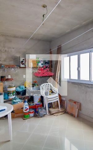 Casa à venda com 200m², 2 quartos e 2 vagas Casa à venda com 200m², 2 quartos e 2 vagasDispensa