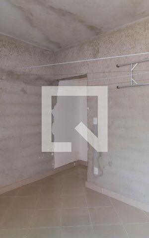 Casa à venda com 200m², 2 quartos e 2 vagas Casa à venda com 200m², 2 quartos e 2 vagasDispensa