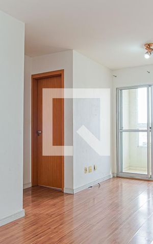 Apartamento à venda com 50m², 2 quartos e 1 vaga Apartamento à venda com 50m², 2 quartos e 1 vagaSala
