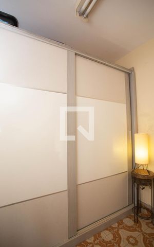 Casa à venda com 200m², 3 quartos e 2 vagasQuarto 3 - Armários