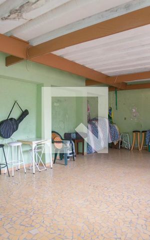 Casa à venda com 200m², 3 quartos e 2 vagasSalão