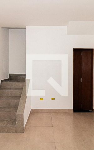 Casa de condomínio à venda com 80m², 2 quartos e 1 vaga Casa de condomínio à venda com 80m², 2 quartos e 1 vagaSala