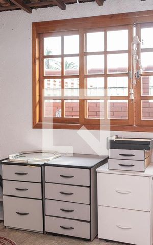 Casa à venda com 220m², 3 quartos e 2 vagas Casa à venda com 220m², 3 quartos e 2 vagasSala 2