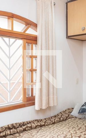 Casa à venda com 220m², 3 quartos e 2 vagas Casa à venda com 220m², 3 quartos e 2 vagasQuarto 2