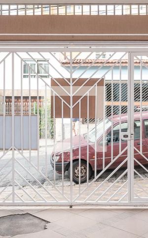 Casa à venda com 220m², 3 quartos e 2 vagas Casa à venda com 220m², 3 quartos e 2 vagasGaragem