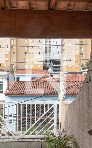 Casa à venda com 220m², 3 quartos e 2 vagas Casa à venda com 220m², 3 quartos e 2 vagasVista do Closet da suíte