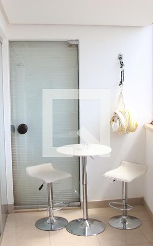 Apartamento para alugar com 57m², 1 quarto e 1 vagaVaranda
