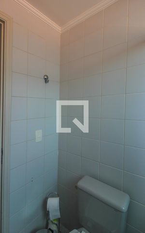 Apartamento à venda com 96m², 3 quartos e 2 vagas Apartamento à venda com 96m², 3 quartos e 2 vagasBanheiro da Suíte 1