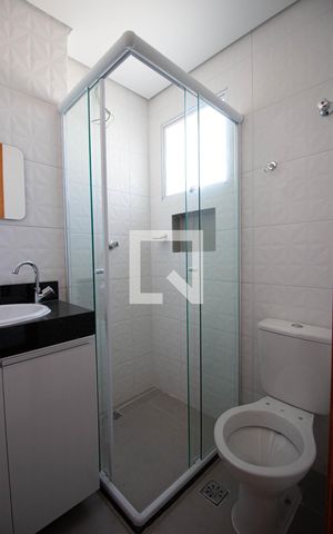 Studio para alugar com 25m², 1 quarto e sem vaga Studio para alugar com 25m², 1 quarto e sem vagaBanheiro