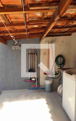 Casa à venda com 272m², 3 quartos e 6 vagasÁrea de Serviço