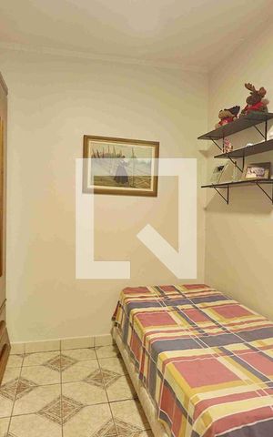 Casa à venda com 272m², 3 quartos e 6 vagasQuarto 2