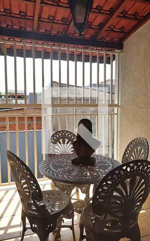 Casa à venda com 272m², 3 quartos e 6 vagasVaranda do Quarto 3 - Suíte