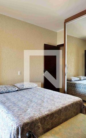 Casa à venda com 272m², 3 quartos e 6 vagasQuarto 3 - Suíte