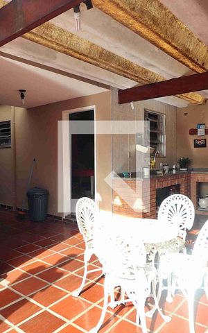 Casa à venda com 210m², 3 quartos e 7 vagasÁrea gourmet