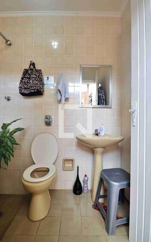 Casa à venda com 210m², 3 quartos e 7 vagasBanheiro 2