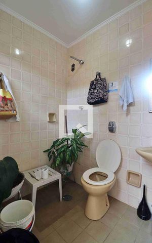 Casa à venda com 210m², 3 quartos e 7 vagasBanheiro 2