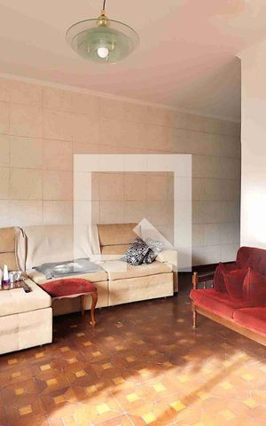 Casa à venda com 210m², 3 quartos e 7 vagasSala