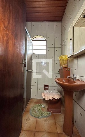 Casa à venda com 196m², 3 quartos e 1 vagaBanheiro 2 