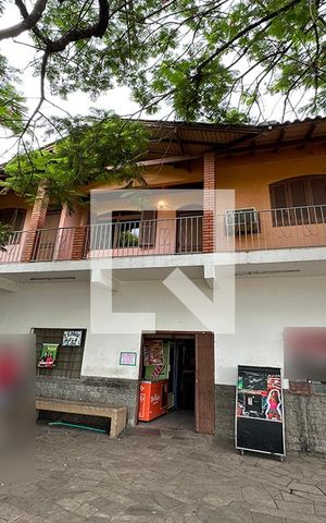 Casa à venda com 196m², 3 quartos e 1 vagaFachada