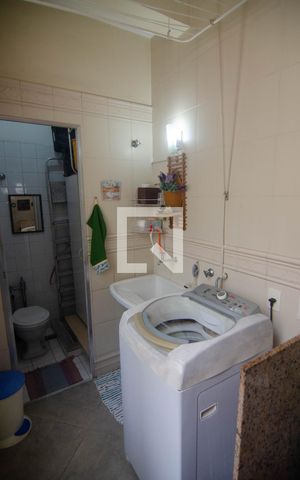 Apartamento à venda com 139m², 3 quartos e 1 vaga Apartamento à venda com 139m², 3 quartos e 1 vagaÁrea de Serviço