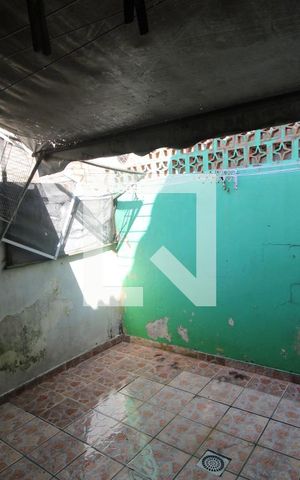 Casa de condomínio para alugar com 102m², 3 quartos e 2 vagasVaranda