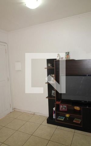 Casa de condomínio para alugar com 102m², 3 quartos e 2 vagasSala
