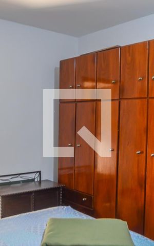 Casa à venda com 500m², 4 quartos e 6 vagas Casa à venda com 500m², 4 quartos e 6 vagasQuarto 3 - Suíte