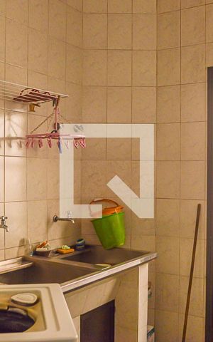 Casa à venda com 500m², 4 quartos e 6 vagas Casa à venda com 500m², 4 quartos e 6 vagasÁrea de Serviço