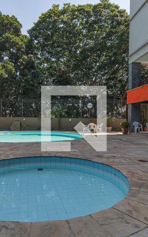 Apartamento à venda com 135m², 3 quartos e 1 vagaÁrea comum - Piscina