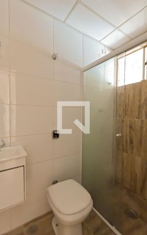 Apartamento à venda com 49m², 2 quartos e 1 vaga Apartamento à venda com 49m², 2 quartos e 1 vagaBanheiro