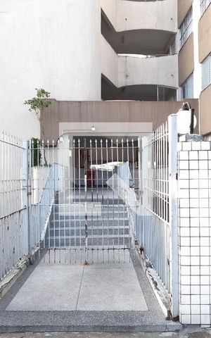 Apartamento à venda com 49m², 2 quartos e 1 vagaFachada e portaria