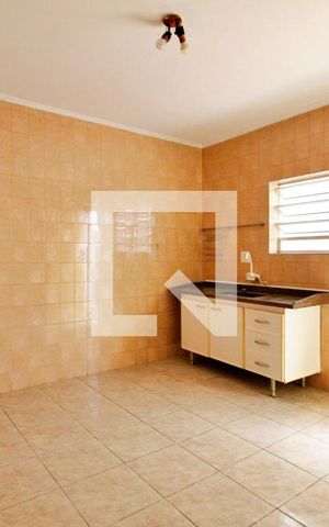Casa à venda com 200m², 2 quartos e 2 vagasCozinha