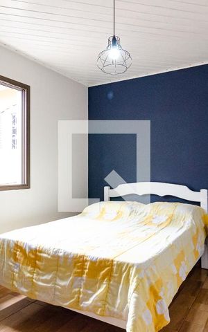 Casa à venda com 167m², 3 quartos e 2 vagas Casa à venda com 167m², 3 quartos e 2 vagasSuíte