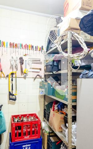 Casa à venda com 167m², 3 quartos e 2 vagas Casa à venda com 167m², 3 quartos e 2 vagasQuarto de Serviço