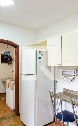 Casa à venda com 167m², 3 quartos e 2 vagas Casa à venda com 167m², 3 quartos e 2 vagasCozinha