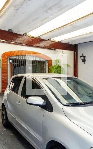 Casa à venda com 167m², 3 quartos e 2 vagas Casa à venda com 167m², 3 quartos e 2 vagasGaragem
