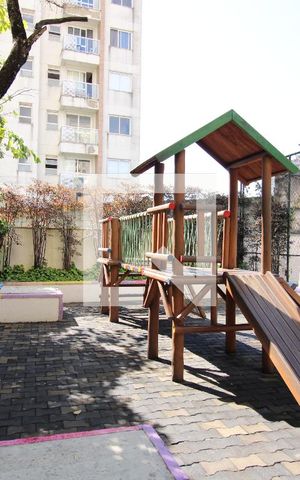 Apartamento à venda com 100m², 4 quartos e 2 vagasÁrea comum - Playground