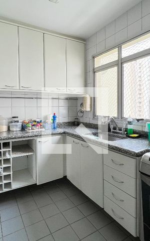 Apartamento para alugar com 75m², 2 quartos e 2 vagasCozinha