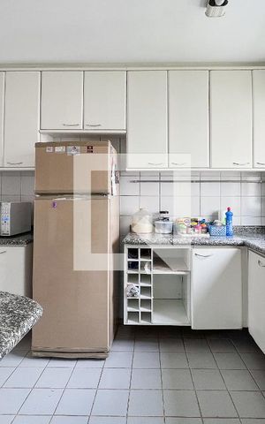 Apartamento para alugar com 75m², 2 quartos e 2 vagasCozinha