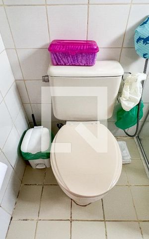 Apartamento para alugar com 75m², 2 quartos e 2 vagasBanheiro do Quarto 1