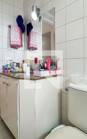 Apartamento para alugar com 75m², 2 quartos e 2 vagasBanheiro Social